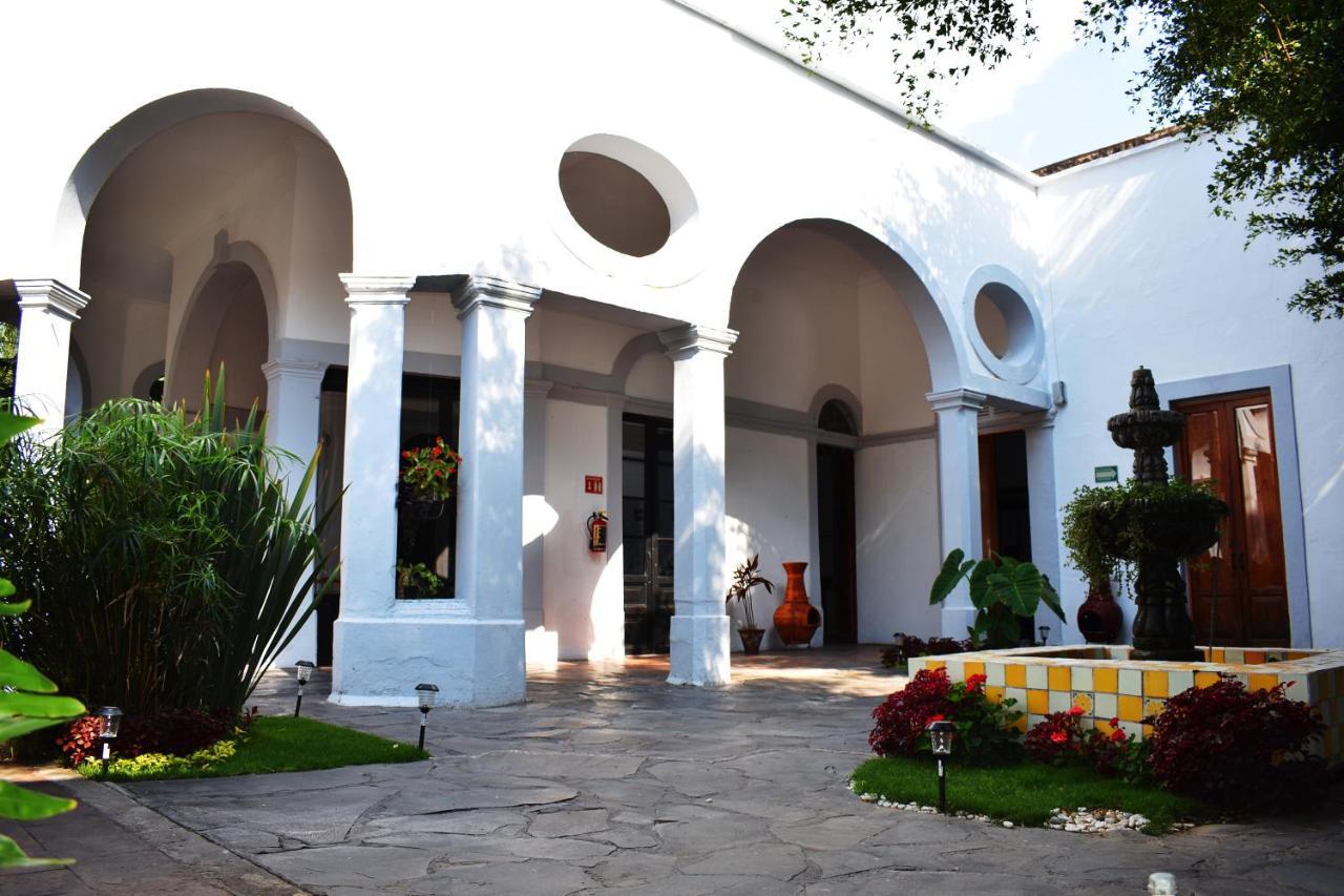 Tlaquepaque Pueblito Hotel Exterior photo