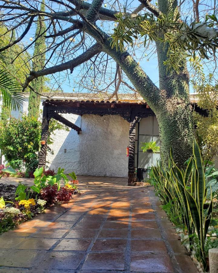 Tlaquepaque Pueblito Hotel Exterior photo