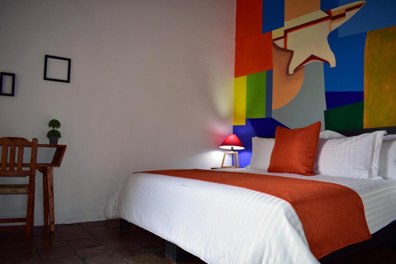 Tlaquepaque Pueblito Hotel Exterior photo